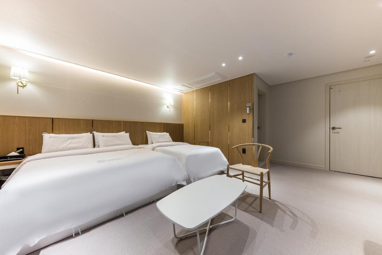 Hotel Lium Cheonan Exterior photo