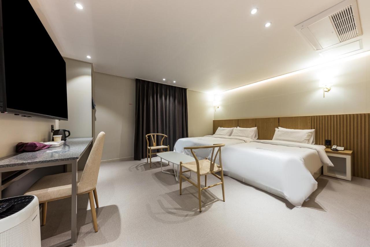 Hotel Lium Cheonan Exterior photo