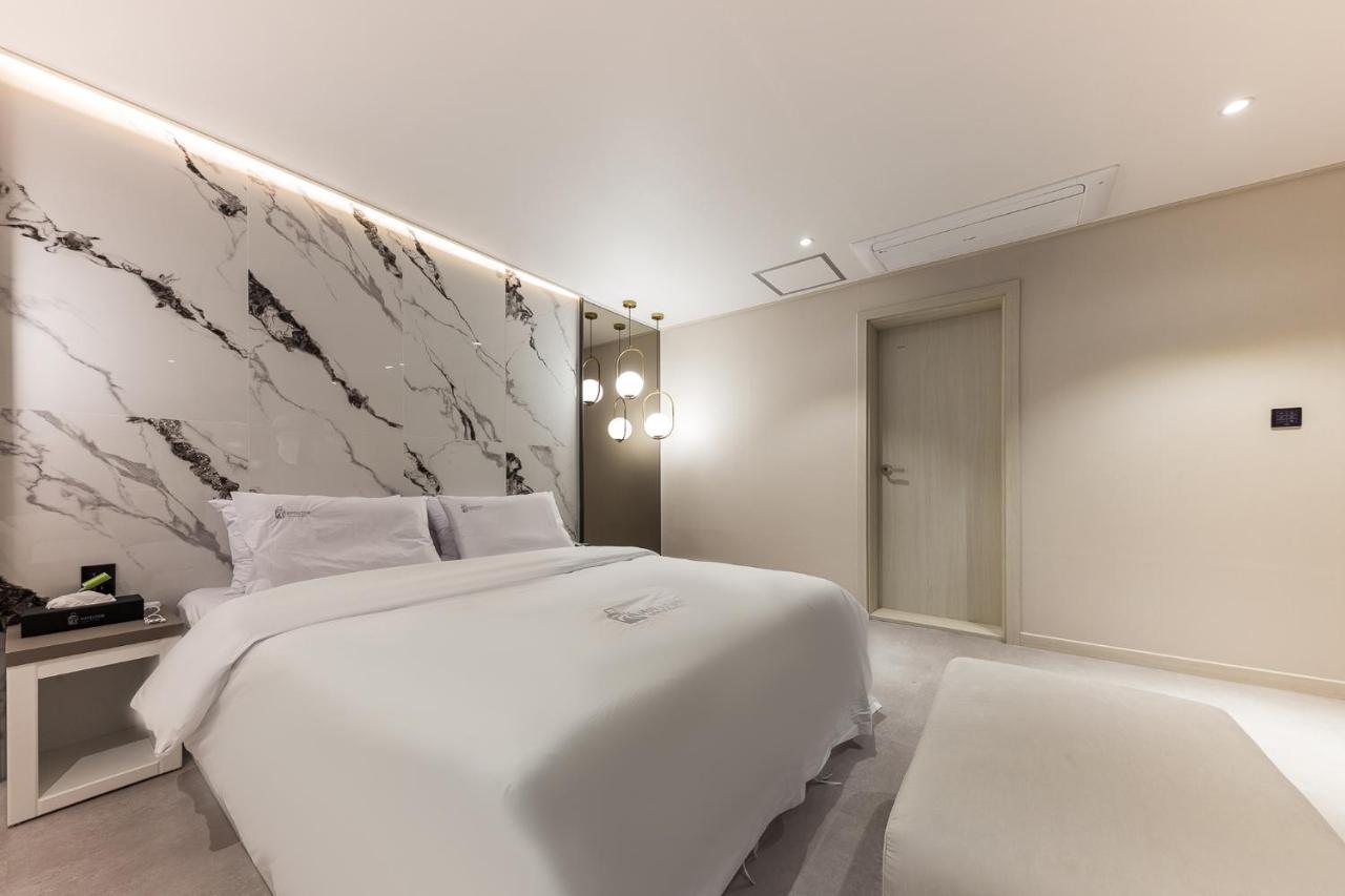 Hotel Lium Cheonan Exterior photo